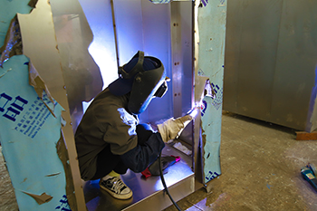 �T���L��